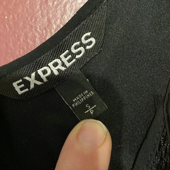 Express dress​​​ - Picture 7 of 8
